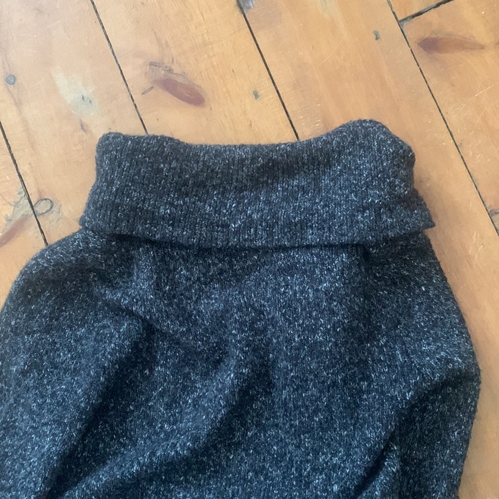 H&M sweater - Picture 15 of 15